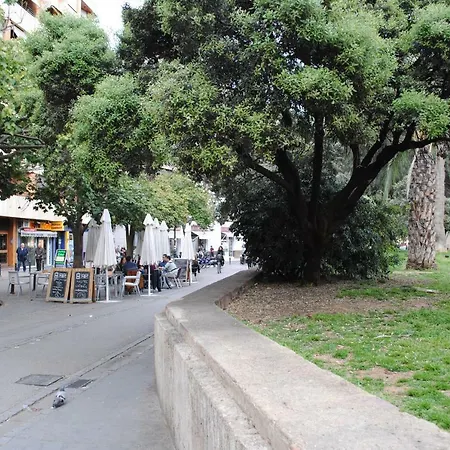 La Seda Apartment *